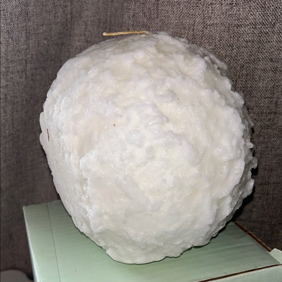 NIB Partylite 6" Large Snowball Textured Ball Candle Retired Never Lit Rare - Picture 7 of 10